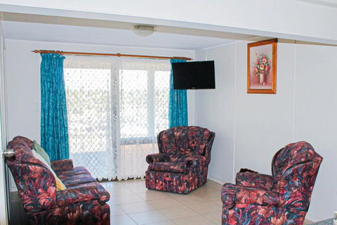 Most Affordable Holiday Home Toowoomba - Foster Accommodation 2