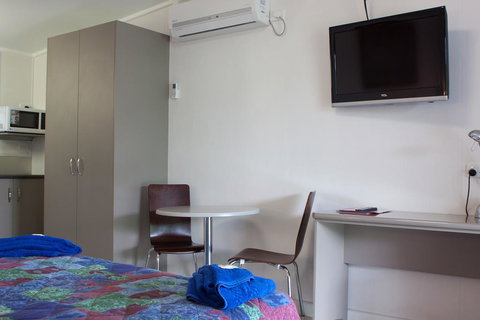 Motel Myall - Foster Accommodation 1