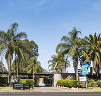 Motel Oasis - Foster Accommodation