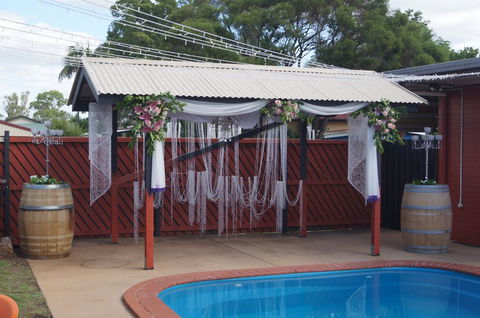 Motel Oasis - Foster Accommodation 3