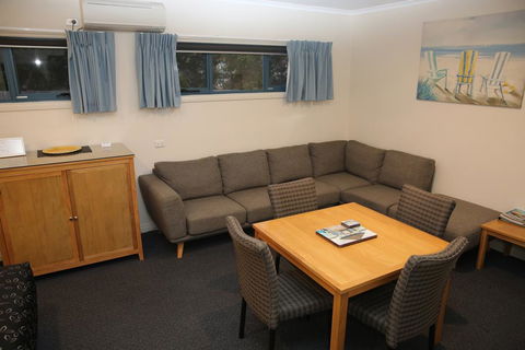 Motel On A'Beckett - Foster Accommodation 2