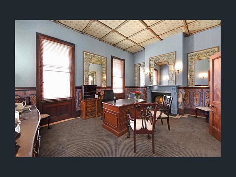 Mount Victoria Manor - Foster Accommodation 3