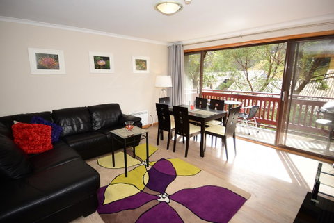 Mowamba D1 - Foster Accommodation 3