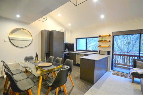 Mowamba F2 - Foster Accommodation 0