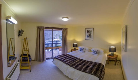 Mowamba River Lodge - Foster Accommodation 3