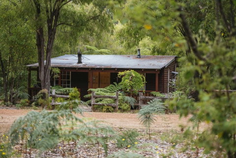 Mudstone Spa Retreat - Foster Accommodation 3