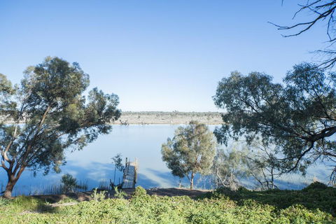 Mundic Waterfront Cottages - Foster Accommodation 2