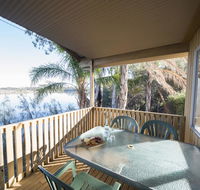 Mundic Waterfront Cottages - Foster Accommodation