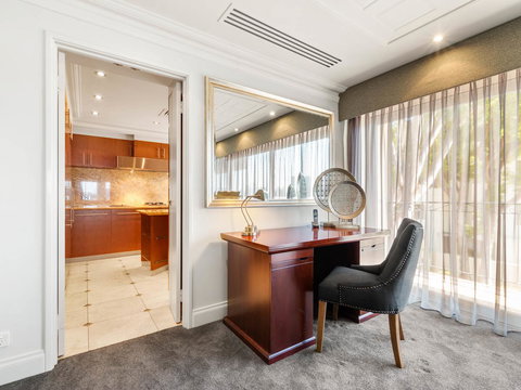 The Peninsula Riverside Serviced Apartments - Foster Accommodation 7