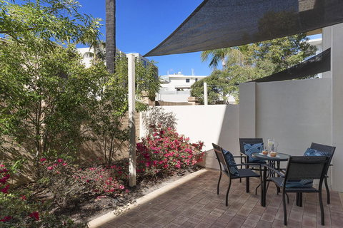 The Peninsula Riverside Serviced Apartments - Foster Accommodation 18