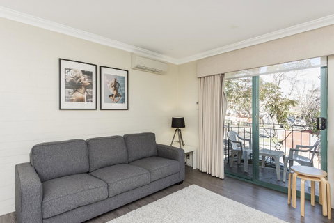 Subiaco Village 30 - Foster Accommodation 1