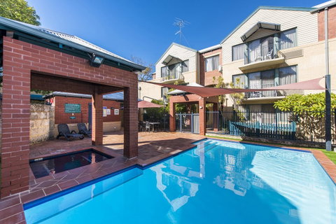 Subiaco Village 30 - Foster Accommodation 25