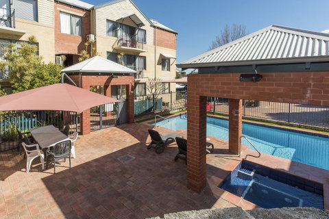Subiaco Village 30 - Foster Accommodation 26