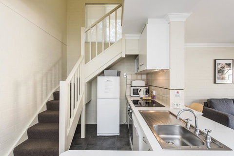 Subiaco Village 30 - Foster Accommodation 21