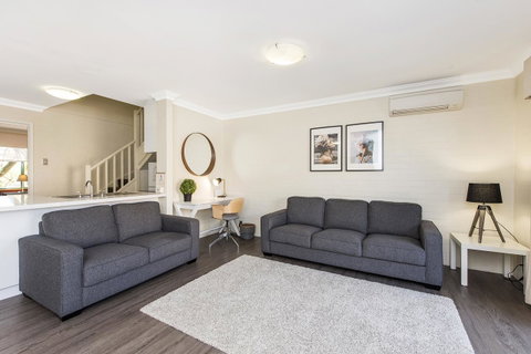 Subiaco Village 30 - Foster Accommodation 2