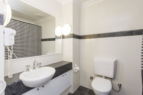 Subiaco Village 30 - Foster Accommodation 17