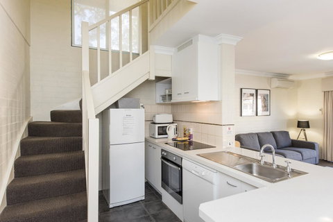 Subiaco Village 30 - Foster Accommodation 9