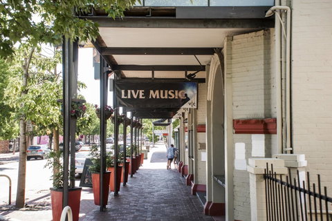 Subiaco Village 30 - Foster Accommodation 29