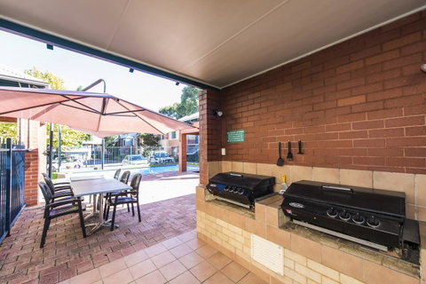 Subiaco Village 30 - Foster Accommodation 27