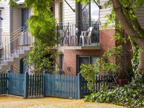 Subiaco Village 30 - Foster Accommodation 28