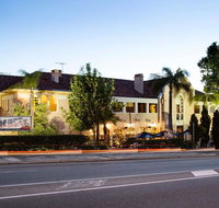 Captain Stirling Hotel - Foster Accommodation