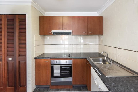 Subiaco Village 20 - Foster Accommodation 7