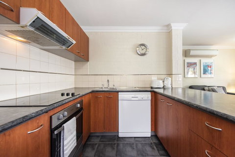 Subiaco Village 20 - Foster Accommodation 8