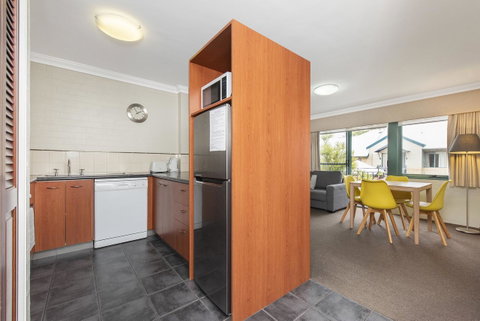 Subiaco Village 20 - Foster Accommodation 9