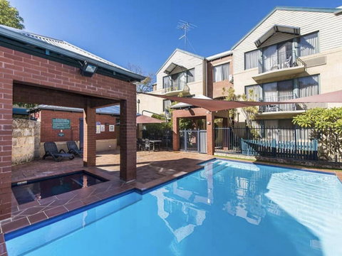 Subiaco Village 20 - Foster Accommodation 17