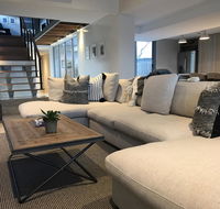 The Urban Beach House - Foster Accommodation