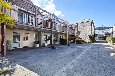 Fremantle Townhouse U/5 - Foster Accommodation 13