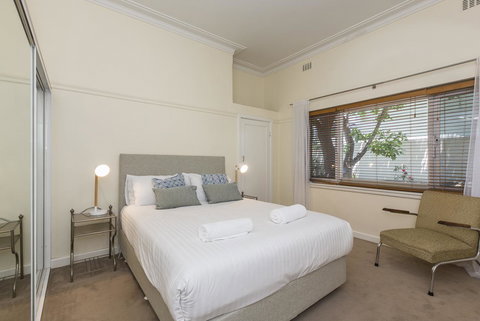Cottesloe Bel-Air Apartment - Foster Accommodation 7