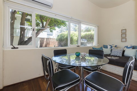 Cottesloe Bel-Air Apartment - Foster Accommodation 3