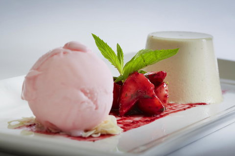 Pagoda Resort & Spa - Foster Accommodation 24