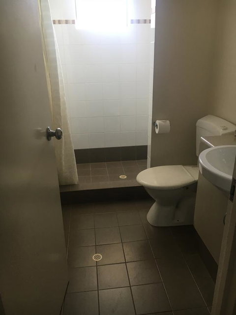 Peoples Park - Foster Accommodation 8