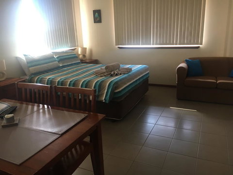 Peoples Park - Foster Accommodation 9