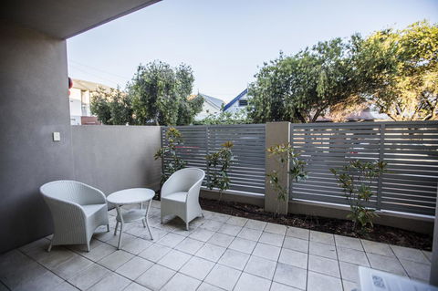 Zappeion Apartments - Foster Accommodation 2