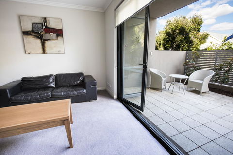 Zappeion Apartments - Foster Accommodation 10