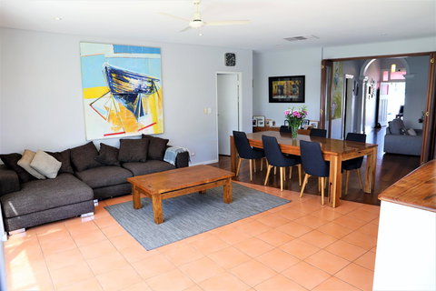 Fremantle Heritage Home For You To Enjoy! - Foster Accommodation 18