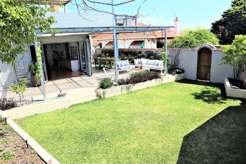 Fremantle Heritage Home For You To Enjoy! - Foster Accommodation 13