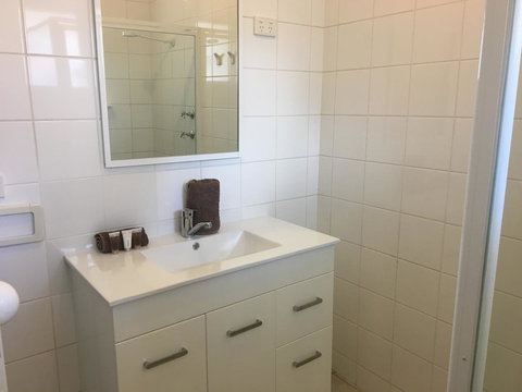 Esperance Central Accommodation - Foster Accommodation 10