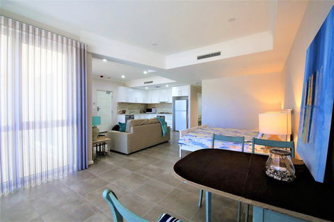 Studio Style Mindarie Marina - Foster Accommodation 5