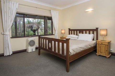 A Hidden Bush Delight - Foster Accommodation 28