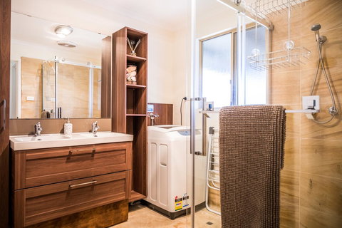 The Bothy Lancelin Family Retreat - Foster Accommodation 19