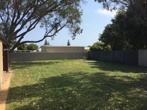 The Bothy Lancelin Family Retreat - Foster Accommodation 2