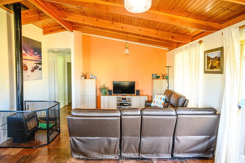 The Bothy Lancelin Family Retreat - Foster Accommodation 4