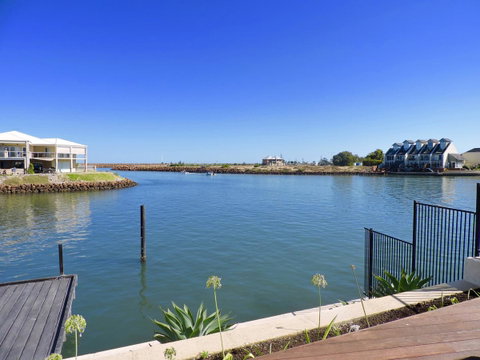 Oceans Edge - Busselton - Foster Accommodation 15