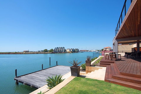 Oceans Edge - Busselton - Foster Accommodation 2