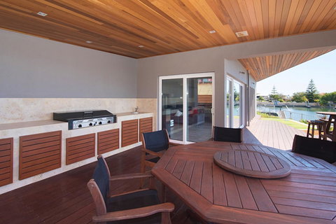Oceans Edge - Busselton - Foster Accommodation 3