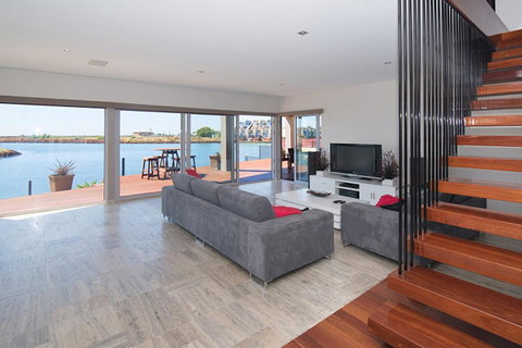 Oceans Edge - Busselton - Foster Accommodation 8